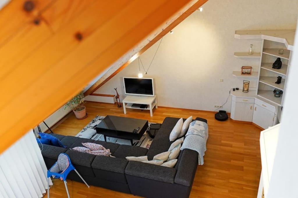 Grosse, Helle Wohnung Fuer Bis Zu 6 Personen Weinheim Kültér fotó