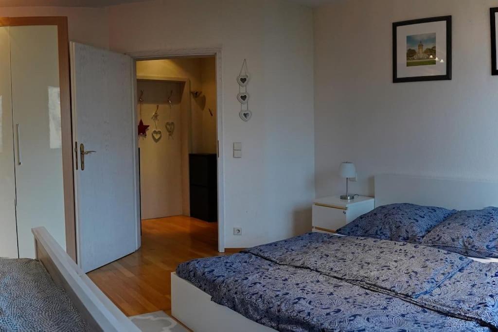 Grosse, Helle Wohnung Fuer Bis Zu 6 Personen Weinheim Kültér fotó
