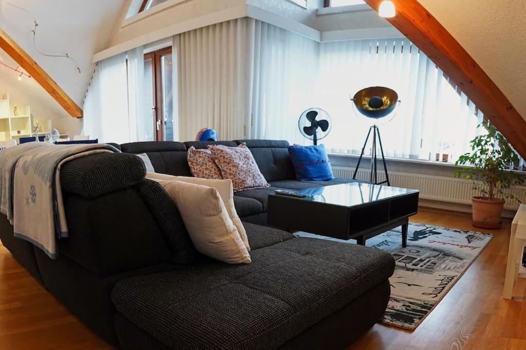 Grosse, Helle Wohnung Fuer Bis Zu 6 Personen Weinheim Kültér fotó