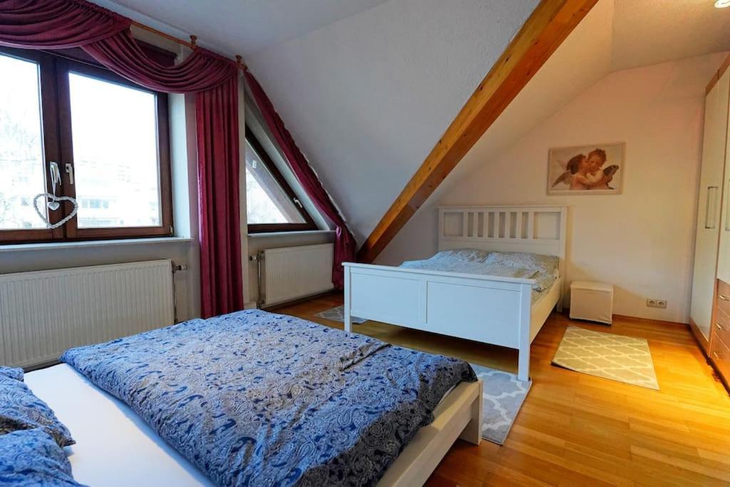 Grosse, Helle Wohnung Fuer Bis Zu 6 Personen Weinheim Kültér fotó